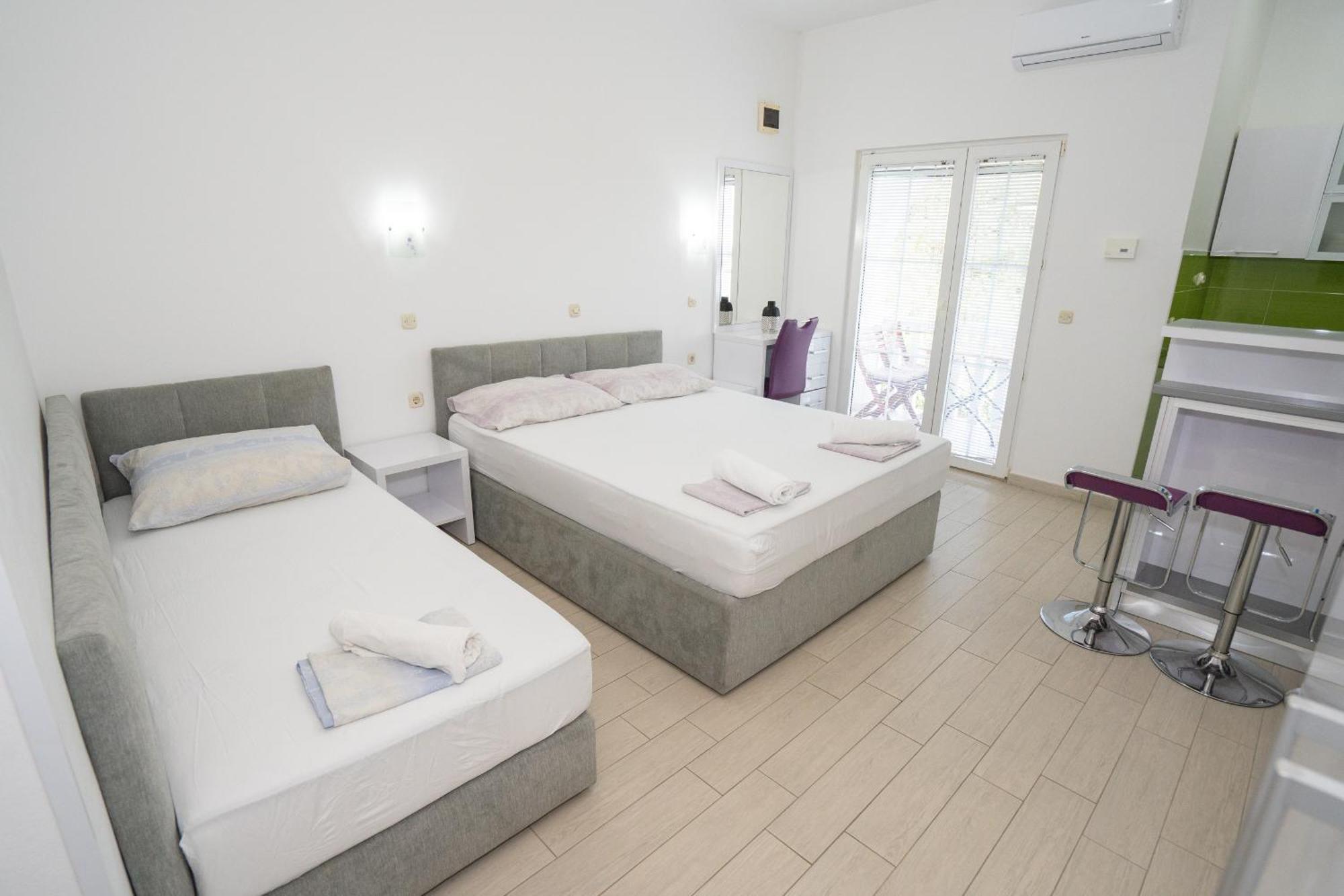 Garden Resort - Apartments Maslina Potocnica ภายนอก รูปภาพ