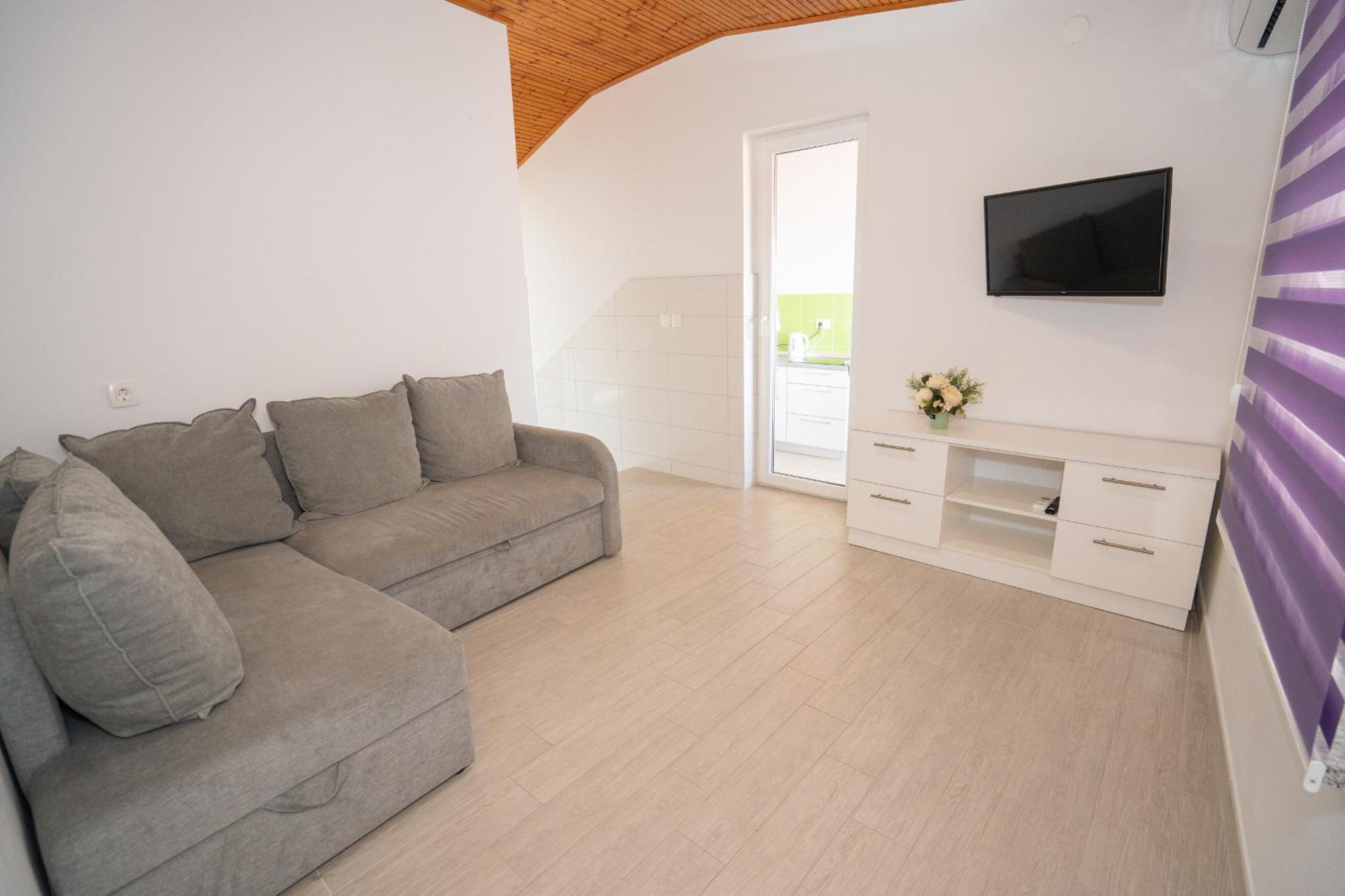 Garden Resort - Apartments Maslina Potocnica ภายนอก รูปภาพ